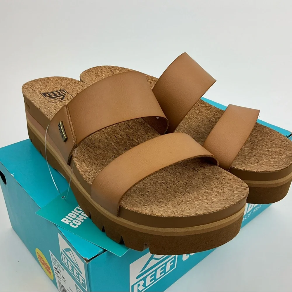 Reef Cushion Vista Hi Size 10 NIB